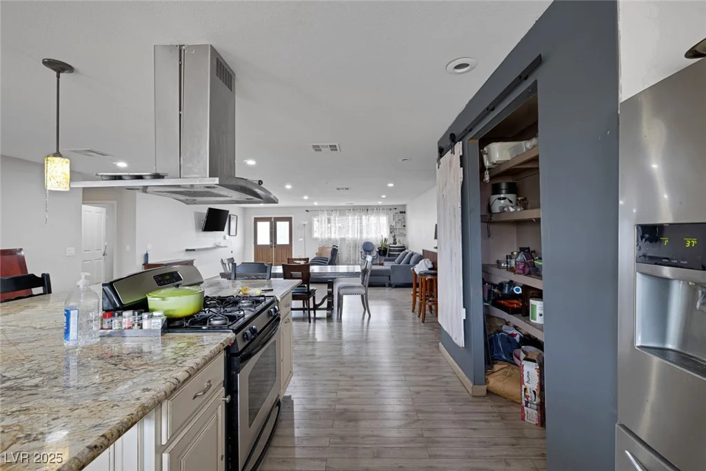 603 Palmhurst, Las Vegas, NV 89145