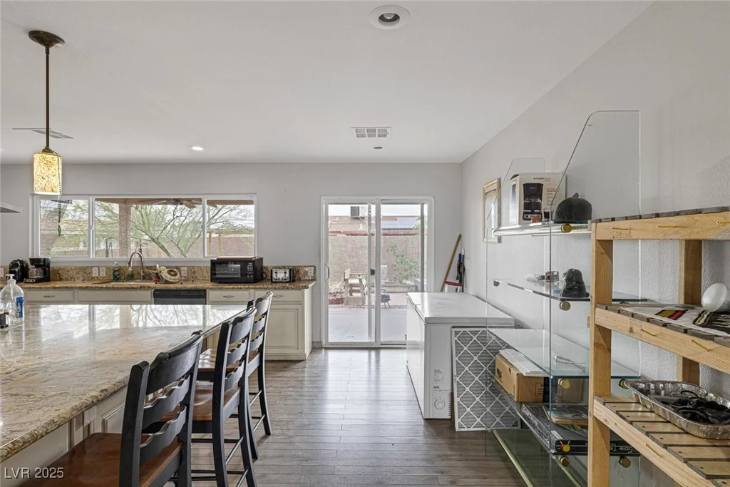 603 Palmhurst, Las Vegas, NV 89145