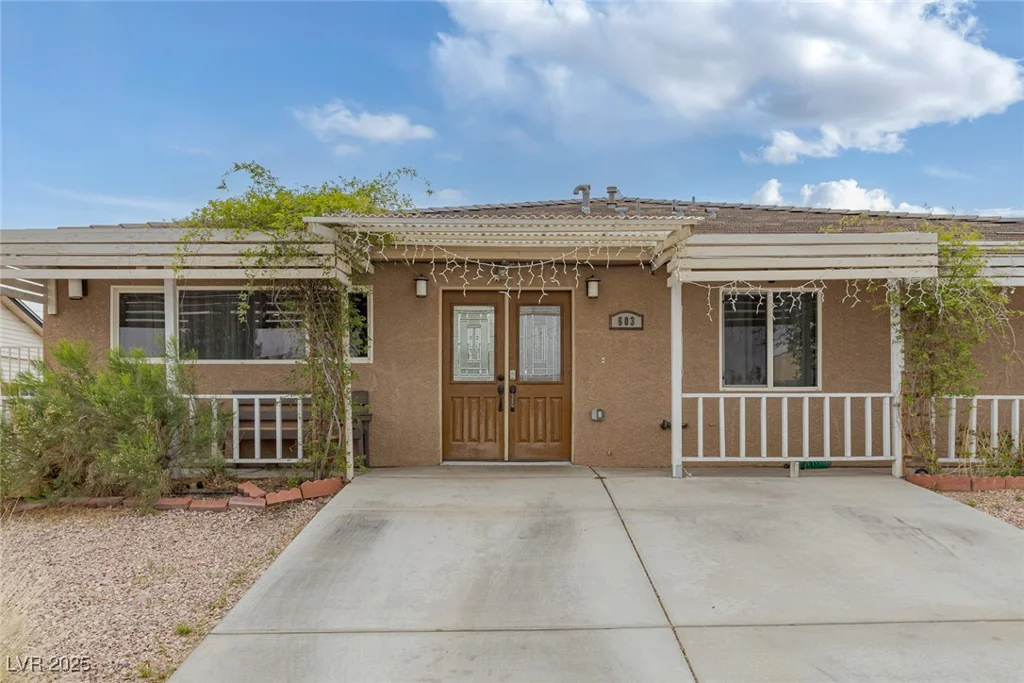 603 Palmhurst, Las Vegas, NV 89145