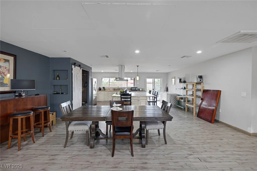 603 Palmhurst, Las Vegas, NV 89145