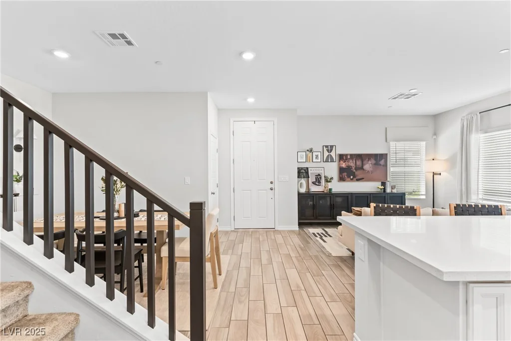 7350 Decatur, Las Vegas, NV 89131