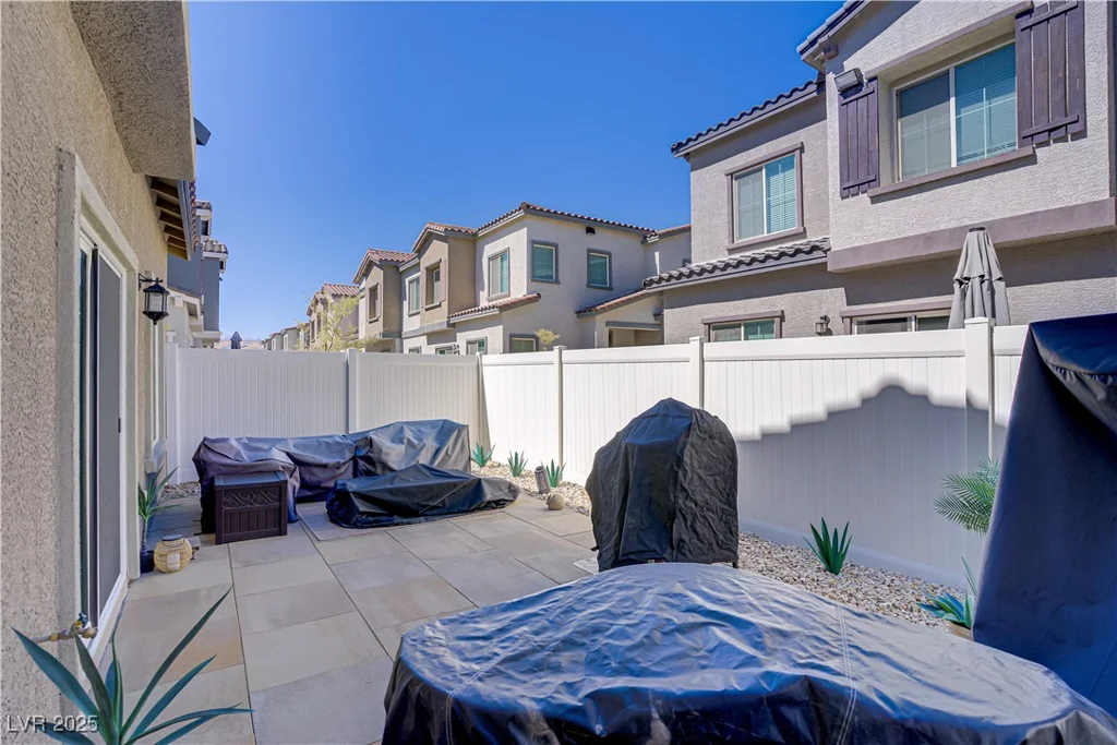 7350 Decatur, Las Vegas, NV 89131