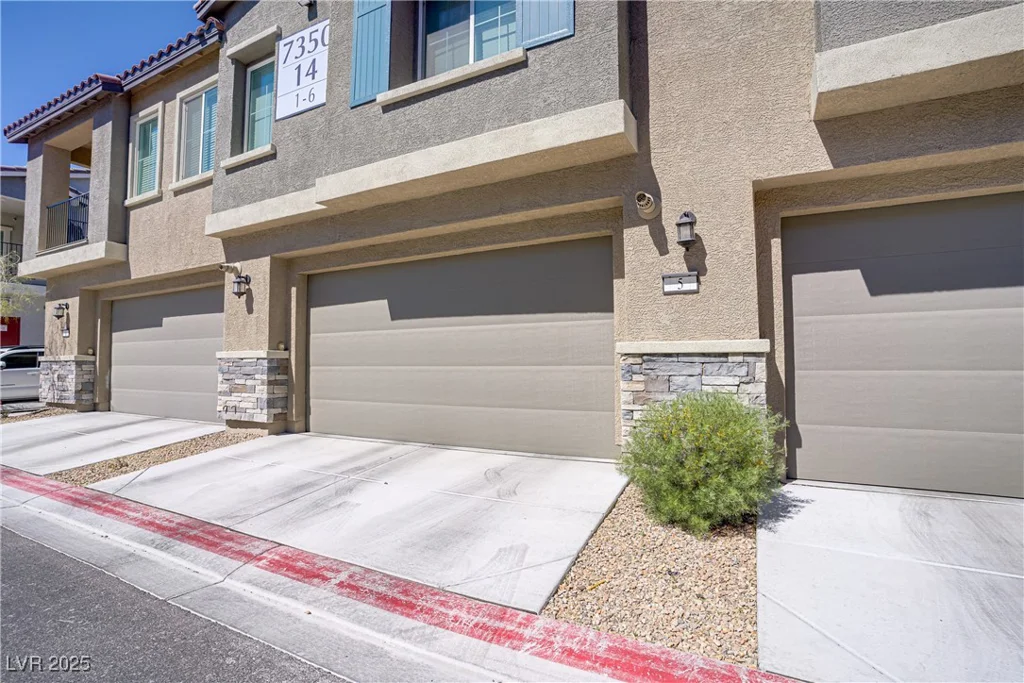 7350 Decatur, Las Vegas, NV 89131