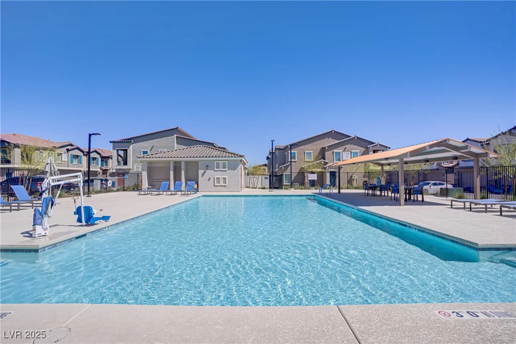 7350 Decatur, Las Vegas, NV 89131
