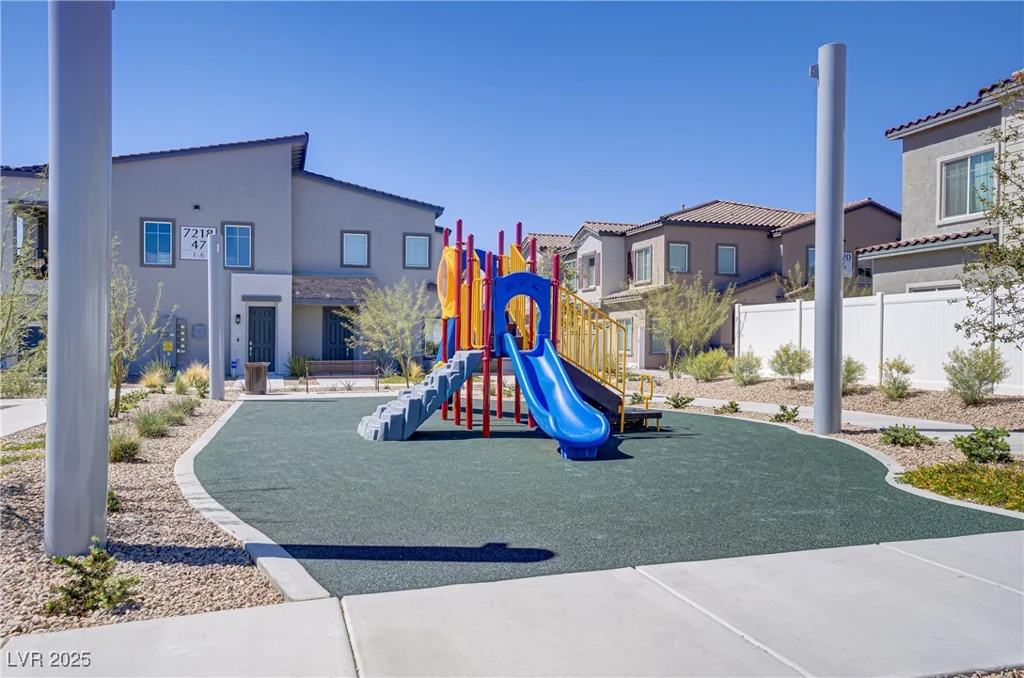 7350 Decatur, Las Vegas, NV 89131