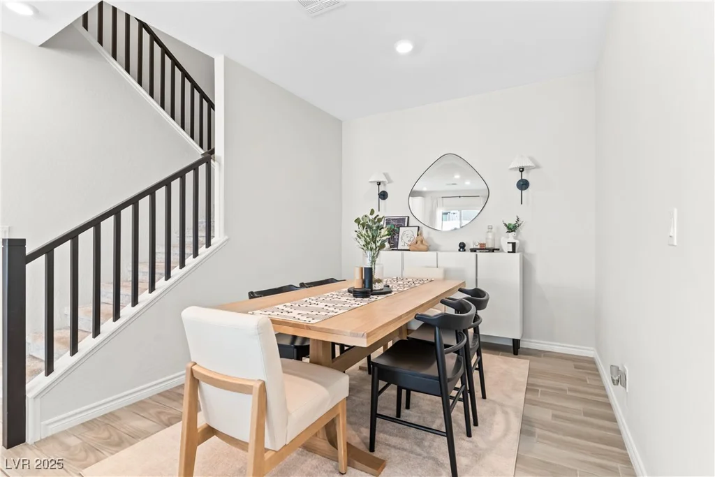 7350 Decatur, Las Vegas, NV 89131
