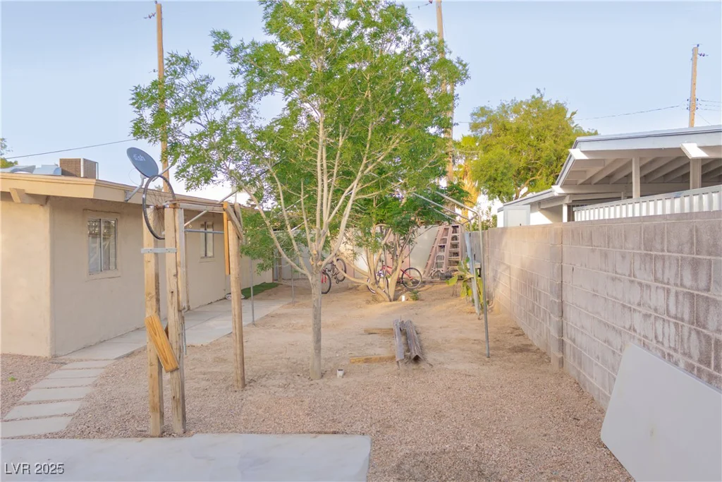 2001 McWilliams, Las Vegas, NV 89101