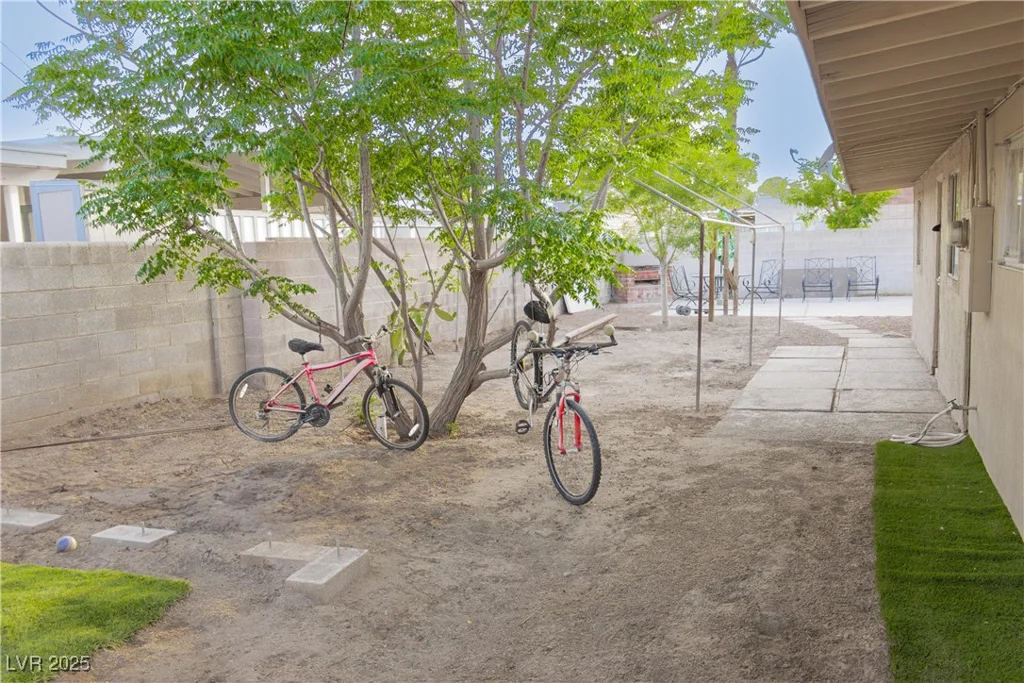 2001 McWilliams, Las Vegas, NV 89101