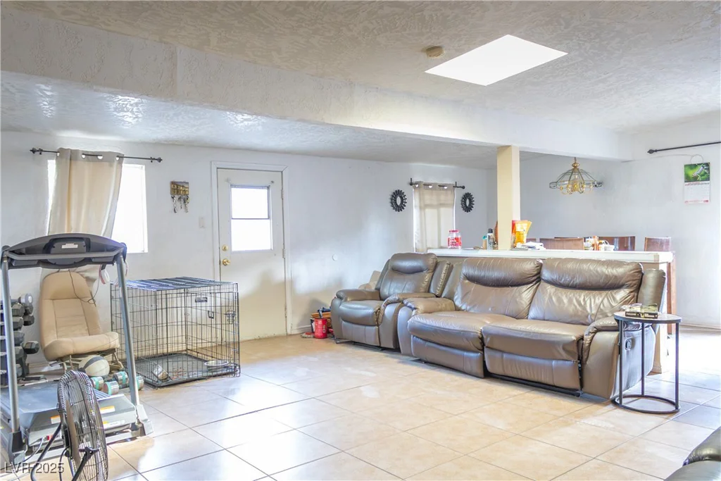 2001 McWilliams, Las Vegas, NV 89101