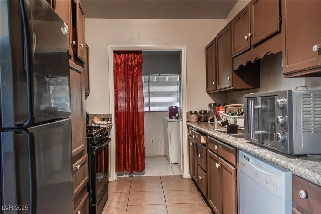2001 McWilliams, Las Vegas, NV 89101