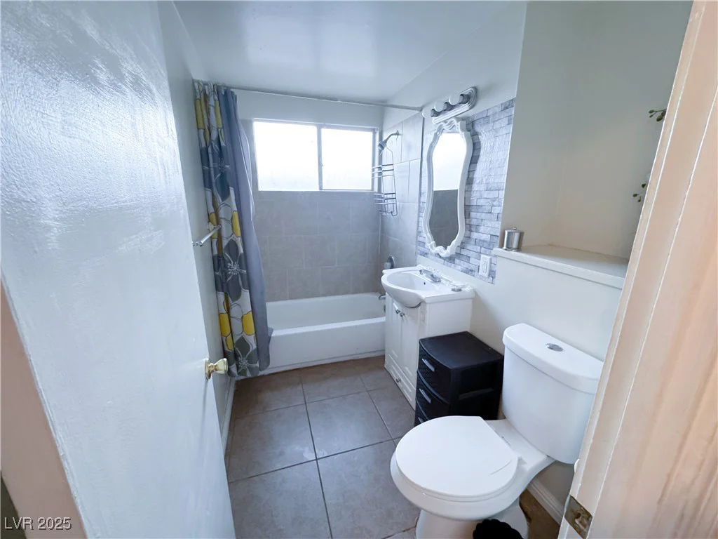 2001 McWilliams, Las Vegas, NV 89101