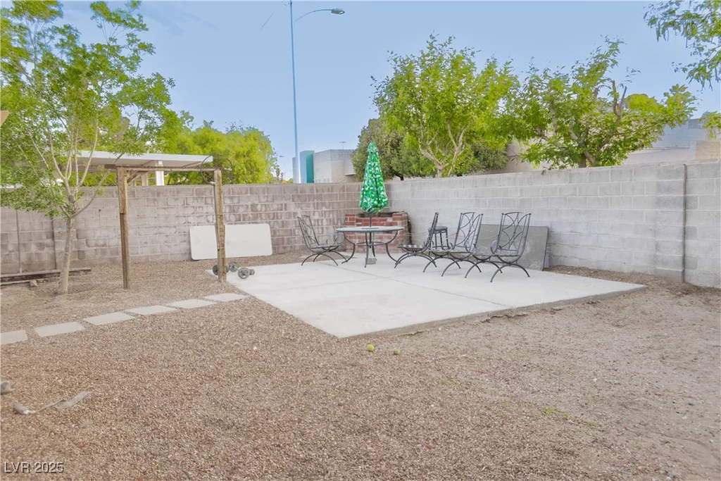 2001 McWilliams, Las Vegas, NV 89101