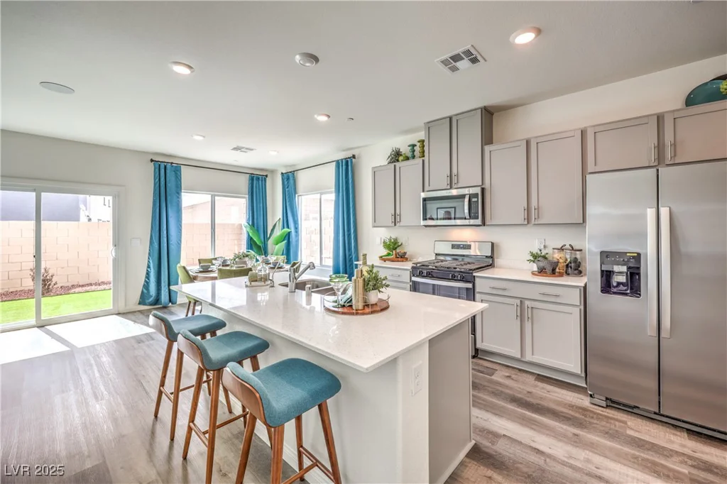 516 RED LOVEBIRD, Henderson, NV 89011