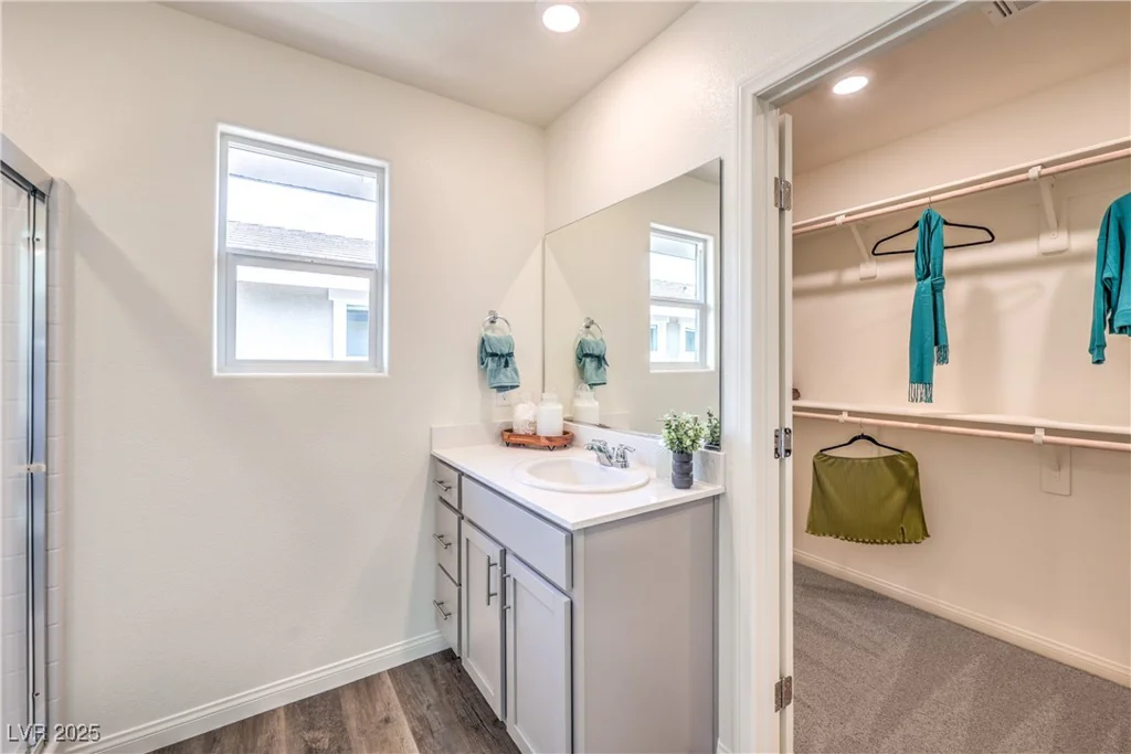 516 RED LOVEBIRD, Henderson, NV 89011