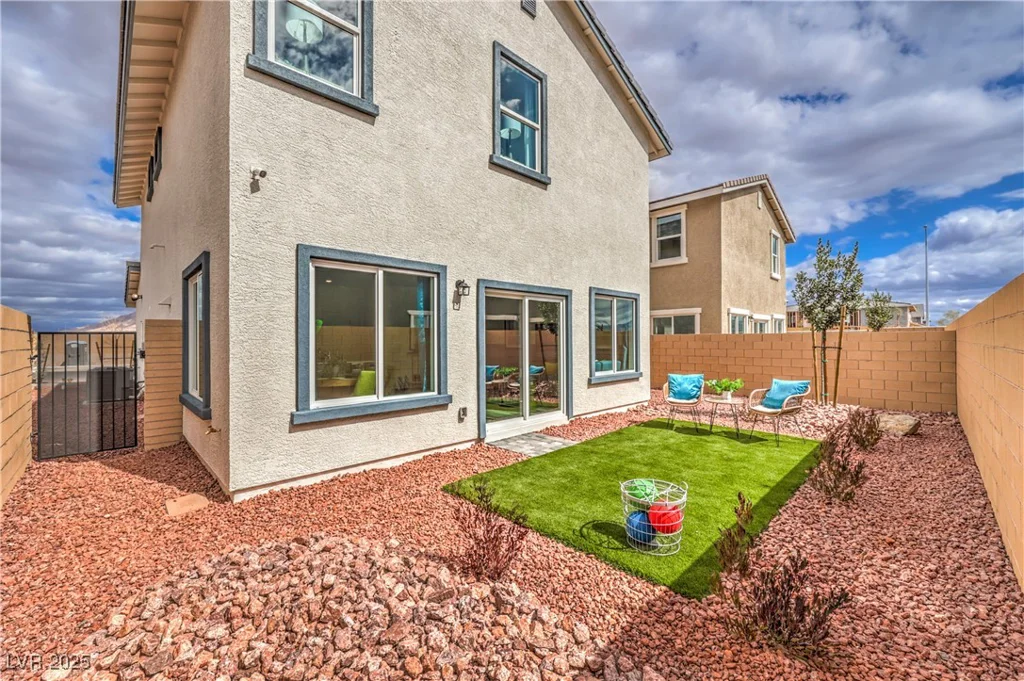516 RED LOVEBIRD, Henderson, NV 89011