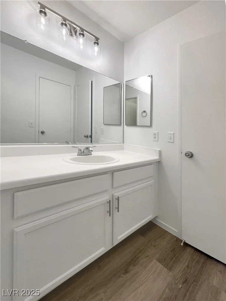 7900 Wood Shadow, Las Vegas, NV 89131