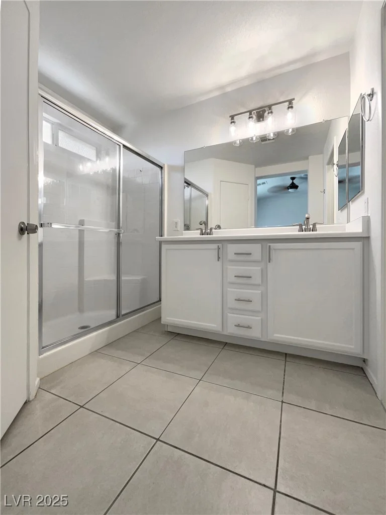 7900 Wood Shadow, Las Vegas, NV 89131