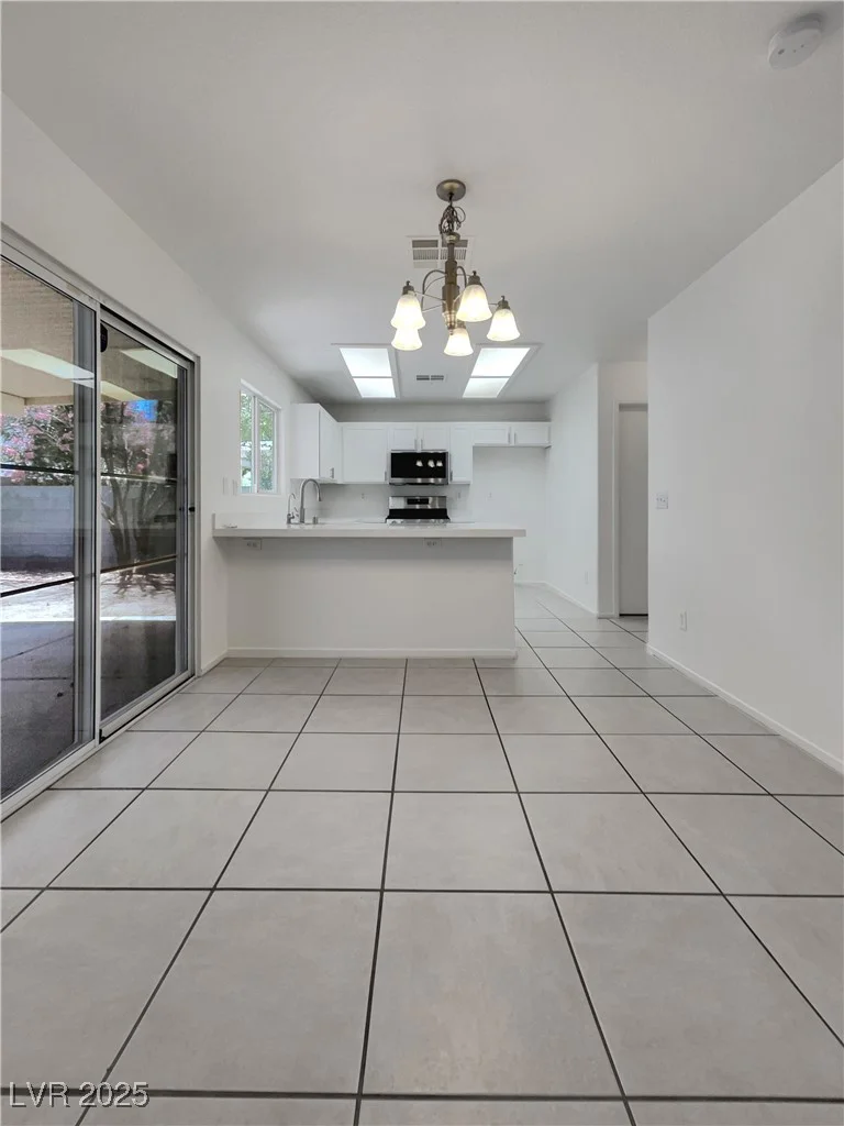 7900 Wood Shadow, Las Vegas, NV 89131