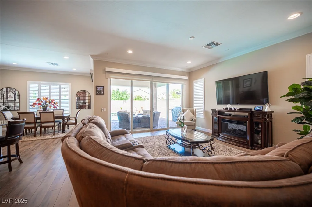 3468 Isle, Las Vegas, NV 89141
