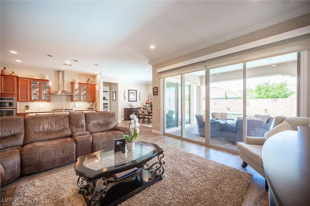 3468 Isle, Las Vegas, NV 89141