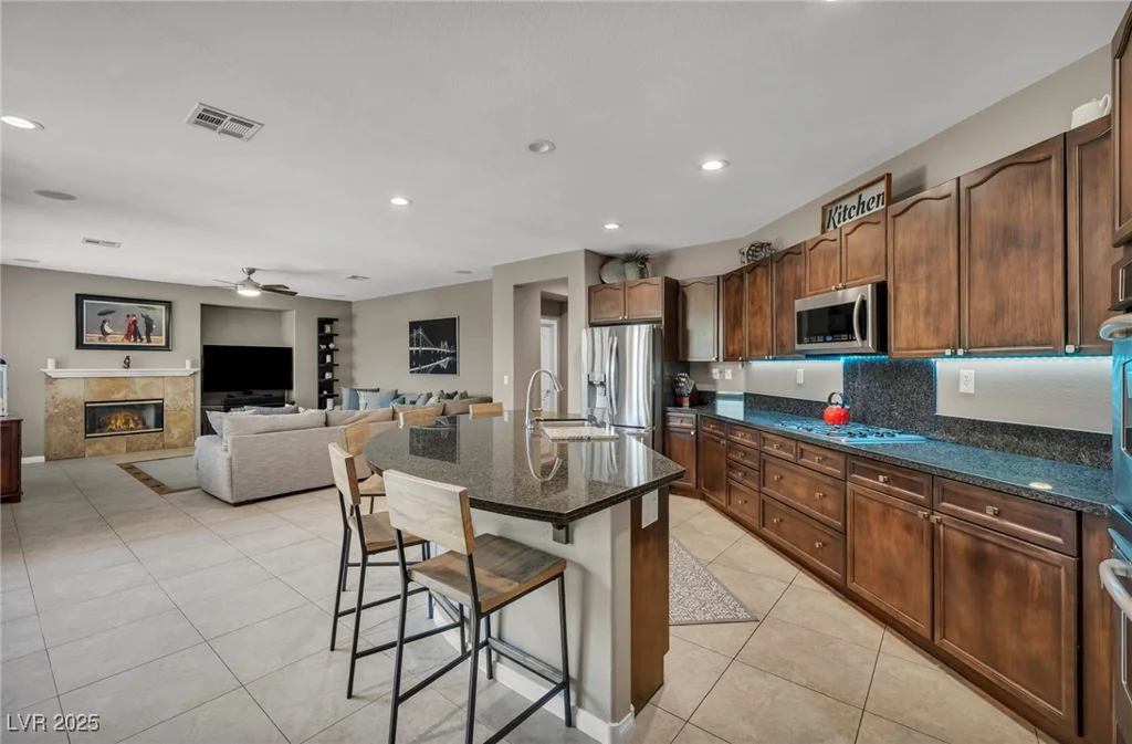 6423 Grayback, North Las Vegas, NV 89084