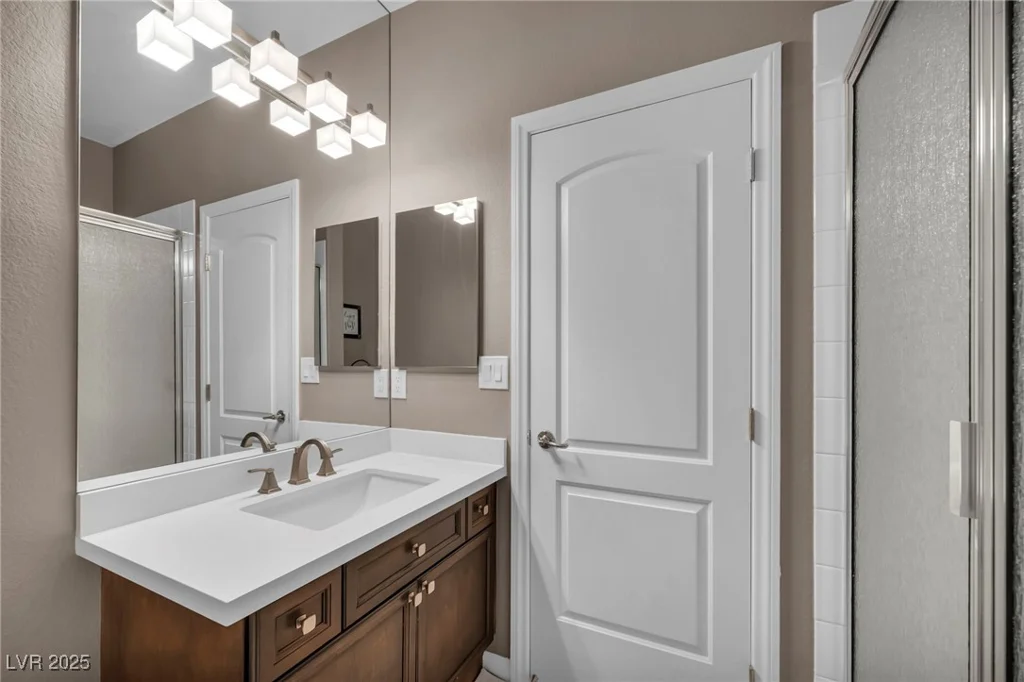 6423 Grayback, North Las Vegas, NV 89084