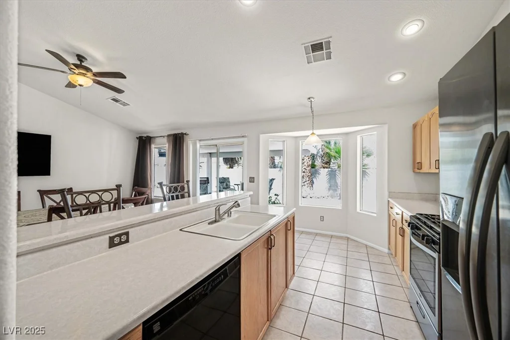 130 Park Ridge, Henderson, NV 89002