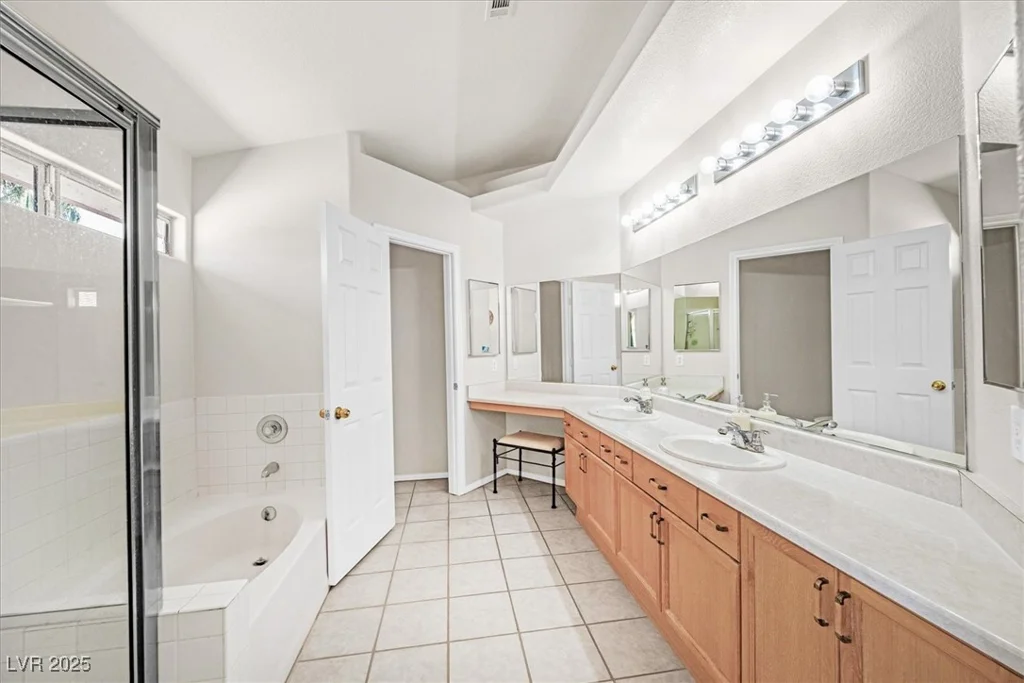 130 Park Ridge, Henderson, NV 89002
