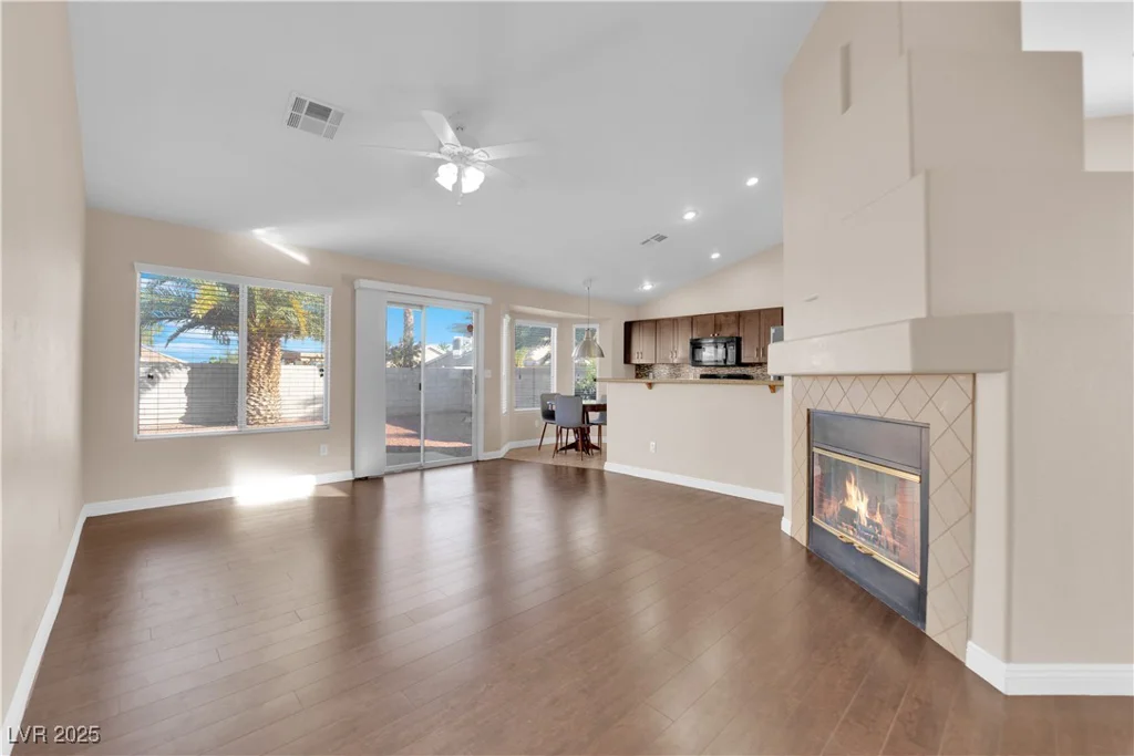 6231 Curlew, Las Vegas, NV 89122