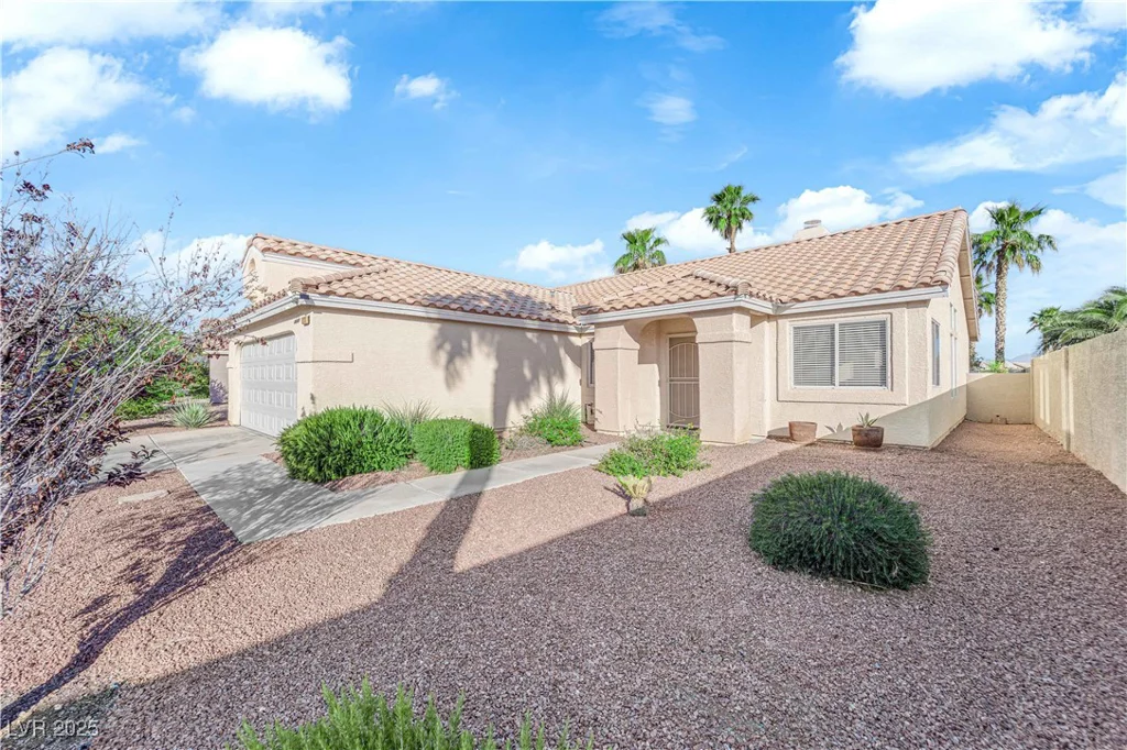 6231 Curlew, Las Vegas, NV 89122