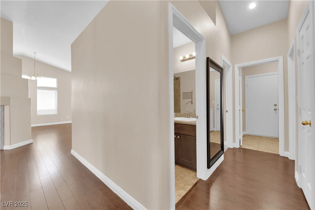 6231 Curlew, Las Vegas, NV 89122
