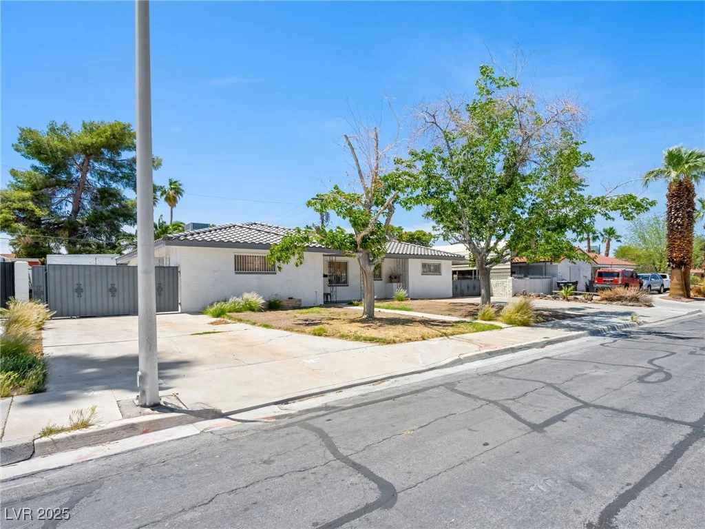 1704 8th, Las Vegas, NV 89104