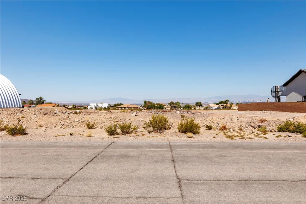 332 Lisbon, Henderson, NV 89015