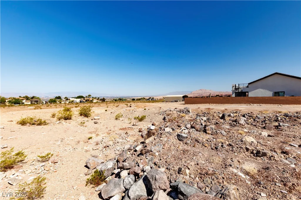 332 Lisbon, Henderson, NV 89015