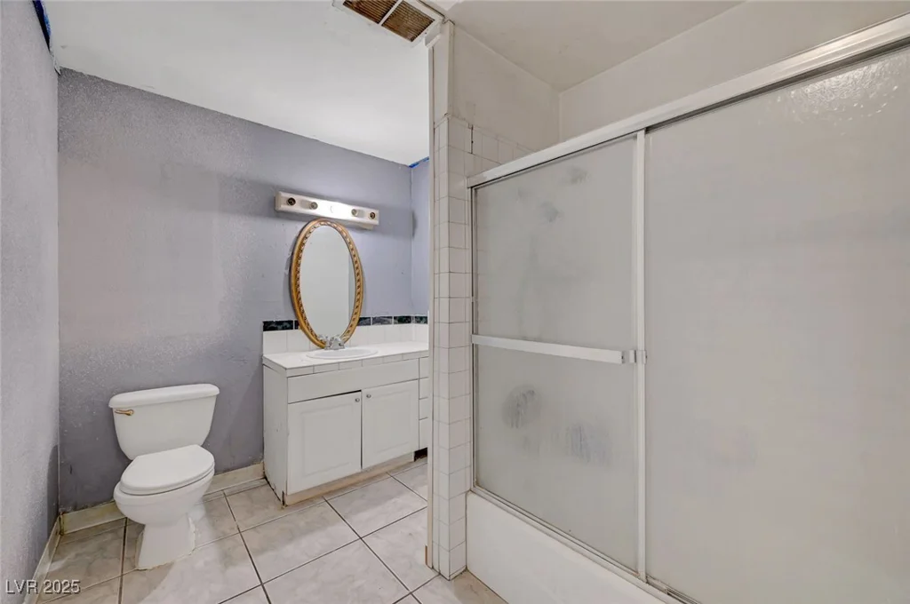 4067 Colorado, Las Vegas, NV 89104