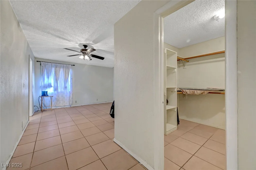 4067 Colorado, Las Vegas, NV 89104