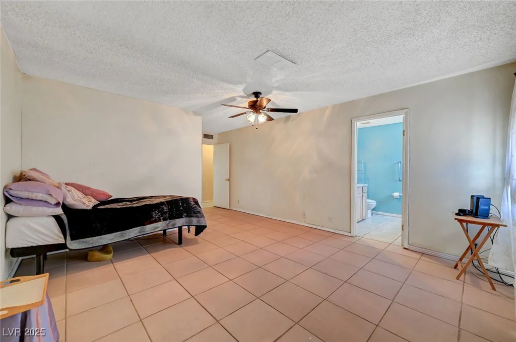 4067 Colorado, Las Vegas, NV 89104