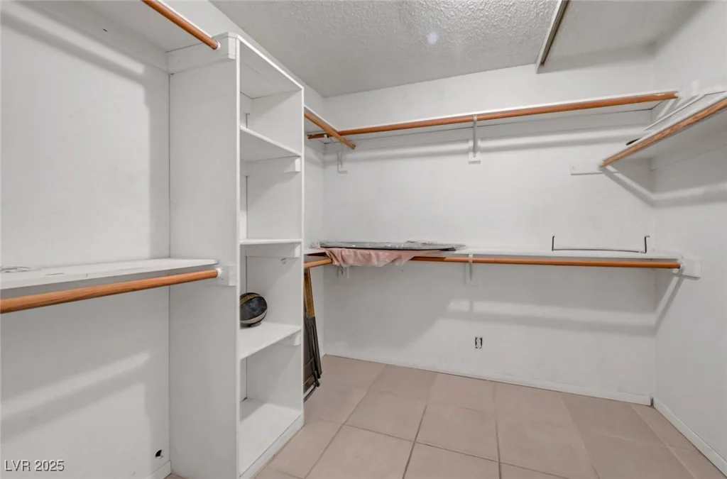 4067 Colorado, Las Vegas, NV 89104