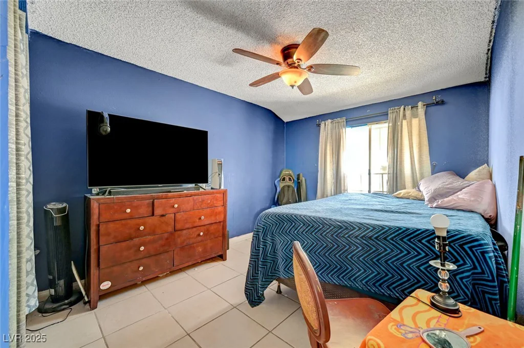 4067 Colorado, Las Vegas, NV 89104