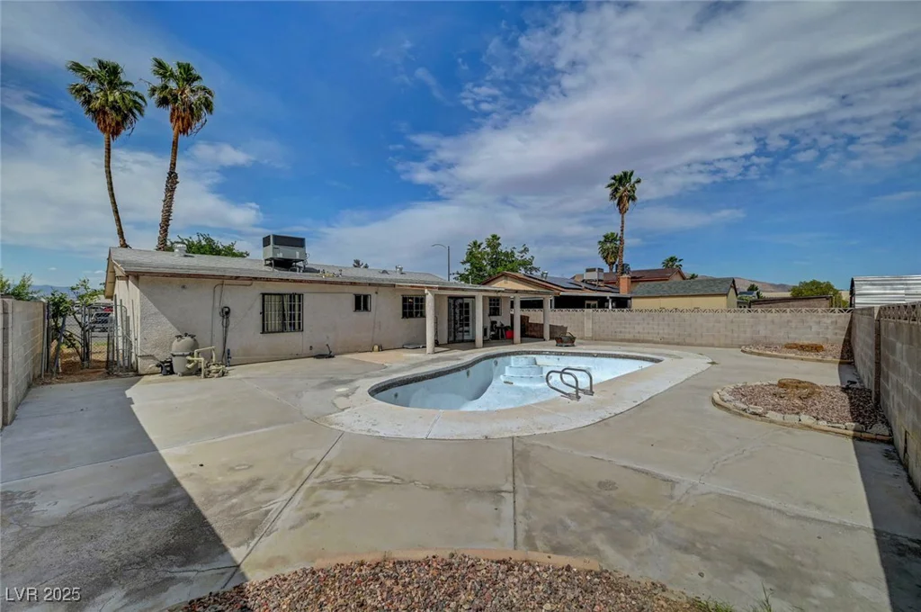4067 Colorado, Las Vegas, NV 89104