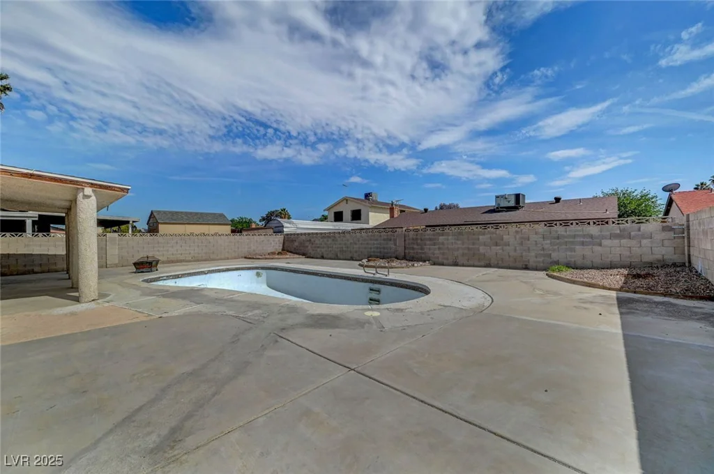 4067 Colorado, Las Vegas, NV 89104