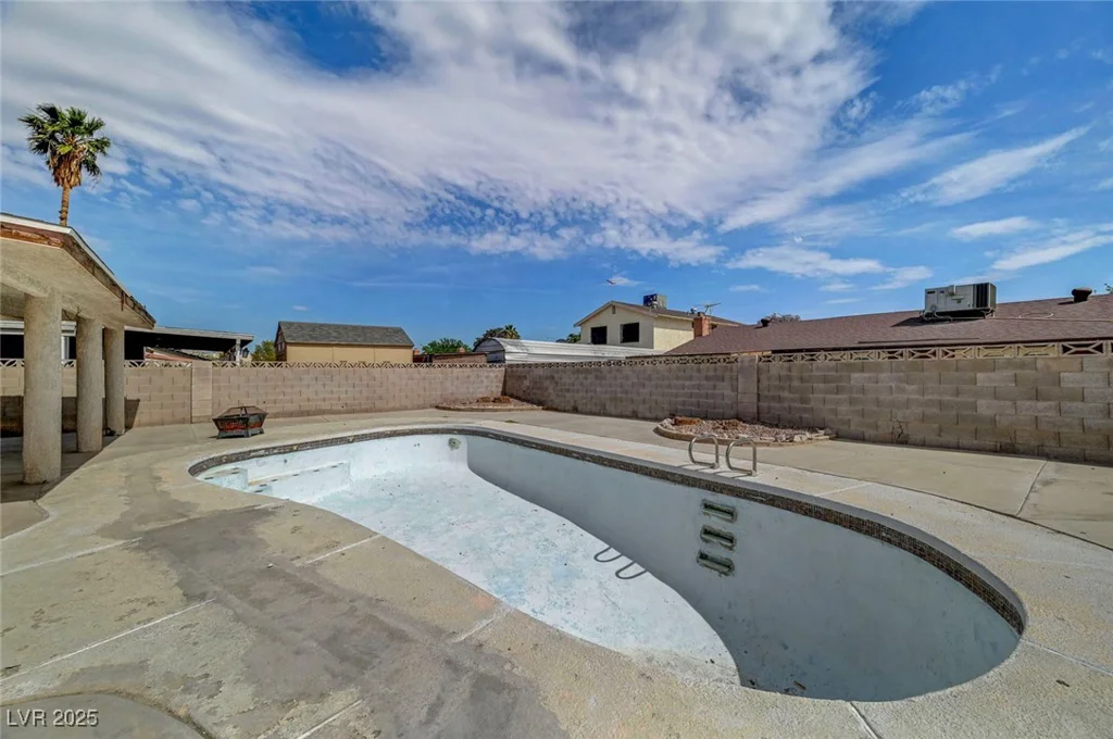 4067 Colorado, Las Vegas, NV 89104