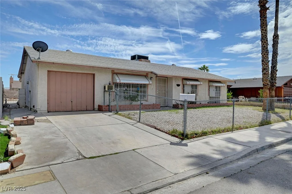 4067 Colorado, Las Vegas, NV 89104
