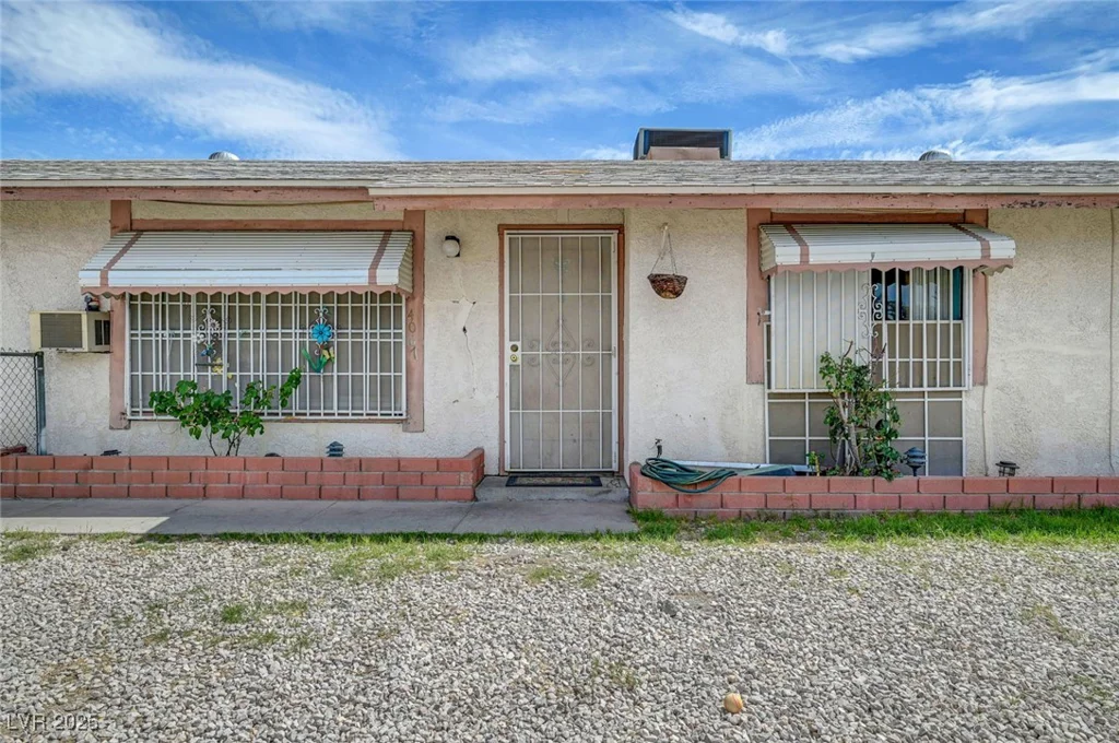 4067 Colorado, Las Vegas, NV 89104