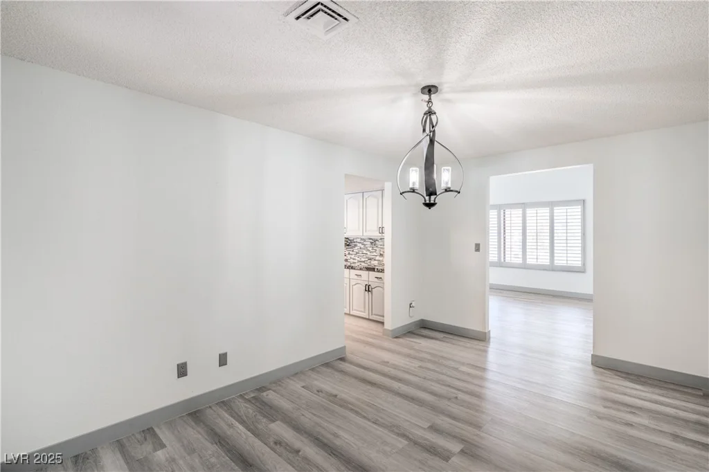 4475 Harmony, Las Vegas, NV 89121