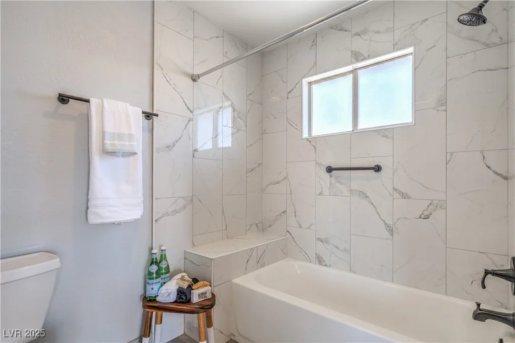 4475 Harmony, Las Vegas, NV 89121