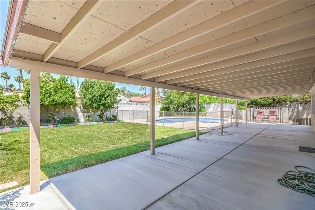 4475 Harmony, Las Vegas, NV 89121