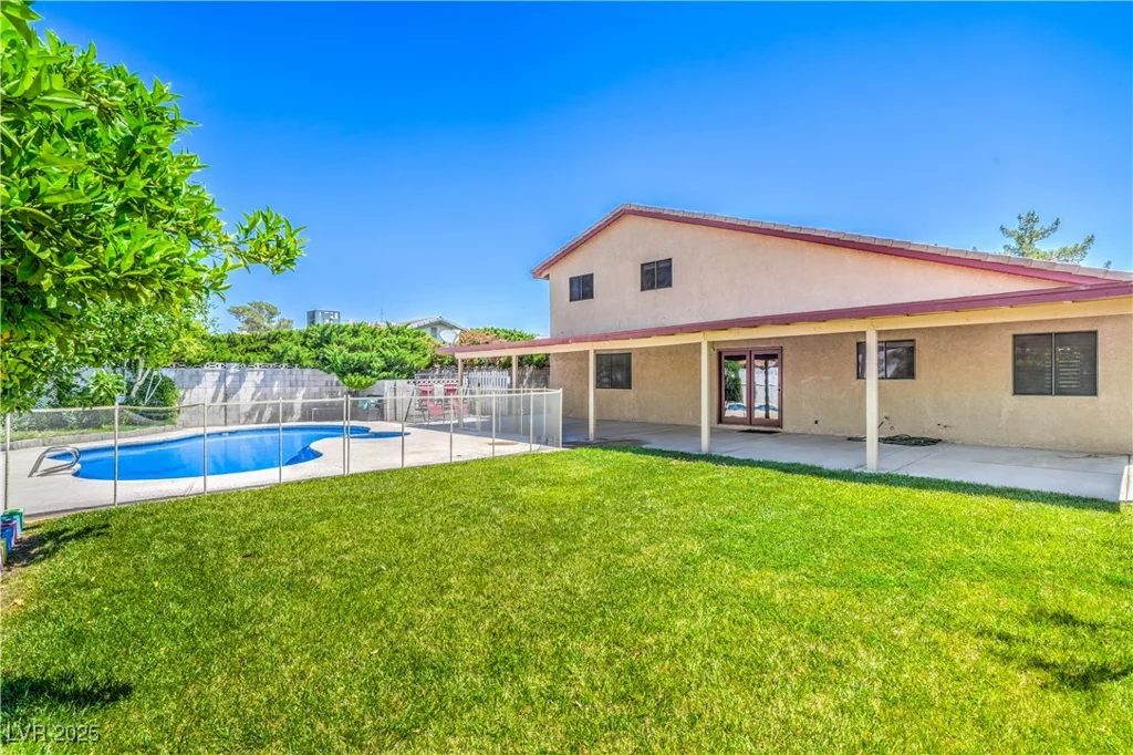 4475 Harmony, Las Vegas, NV 89121
