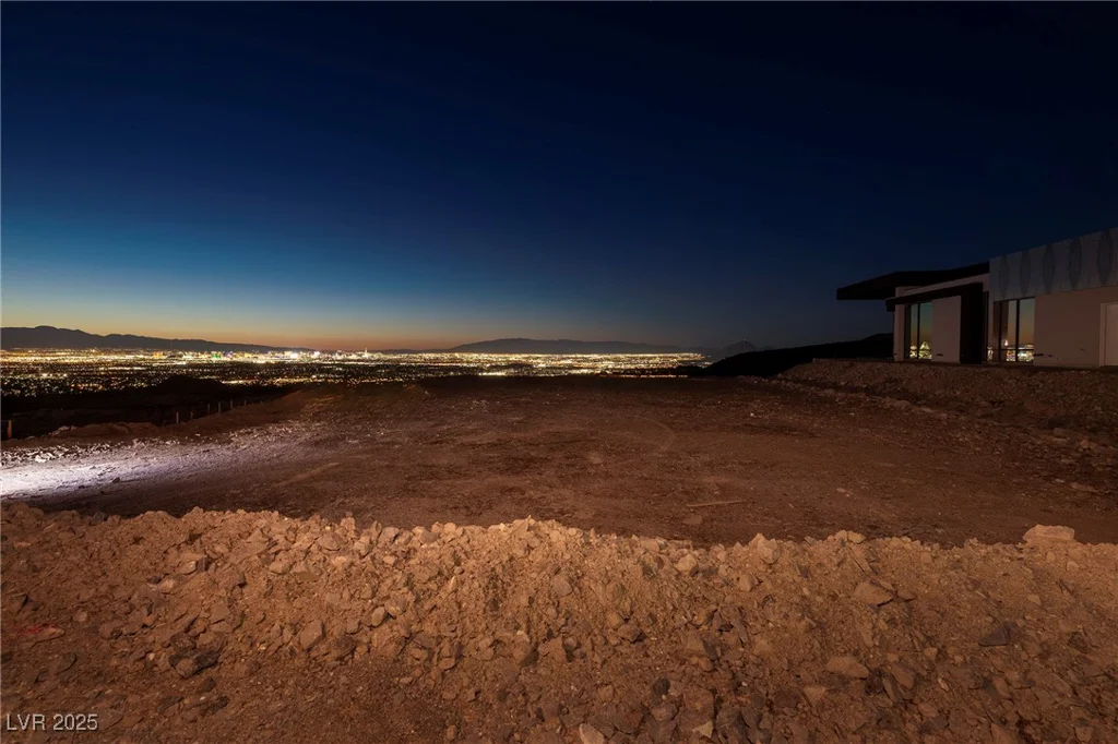 567 Rock Peak, Henderson, NV 89012