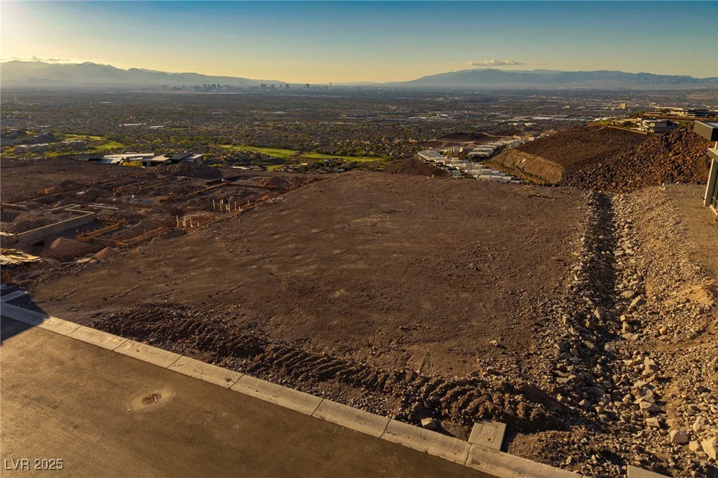 567 Rock Peak, Henderson, NV 89012
